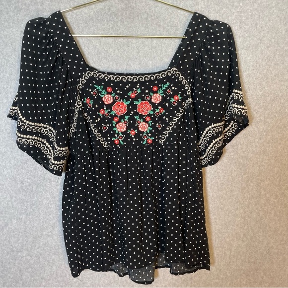 Savanna Jane Babydoll Embroidered Floral Polka Dot Top - Picture 4 of 8